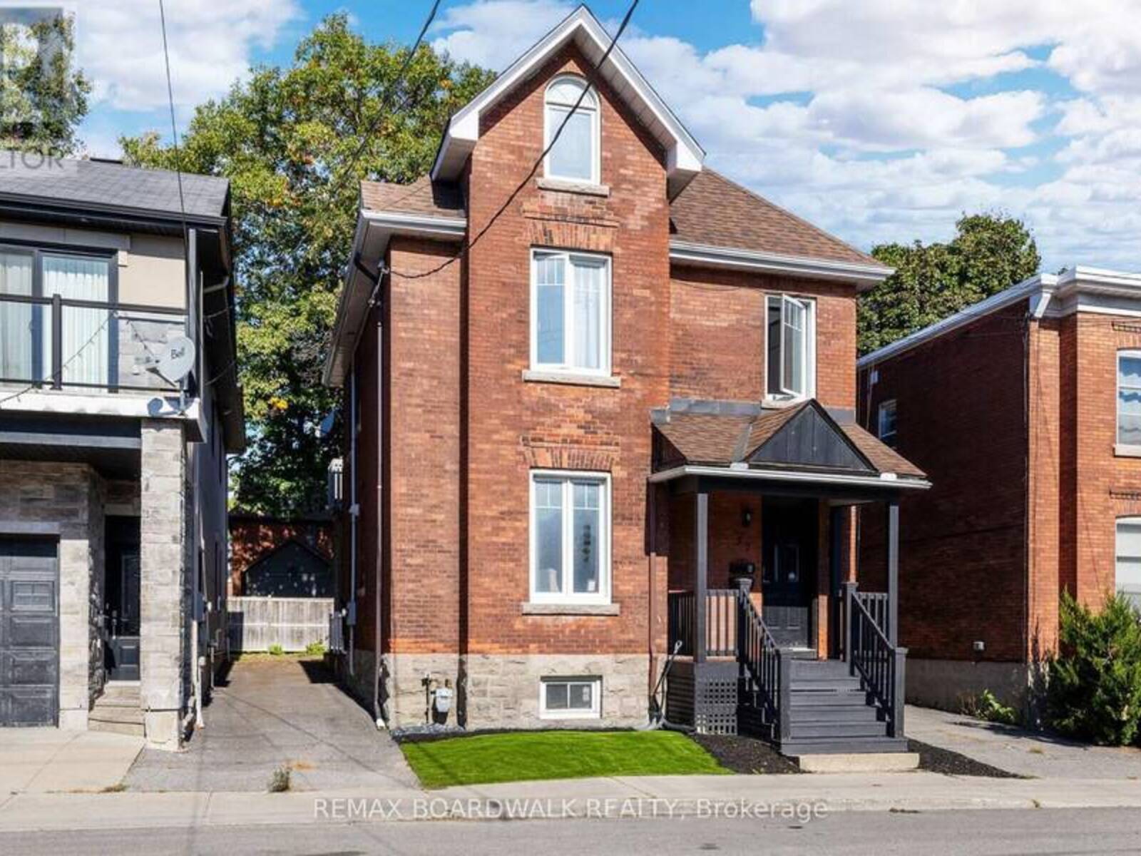 57 LEES AVENUE, Ottawa, Ontario K1S 0B8