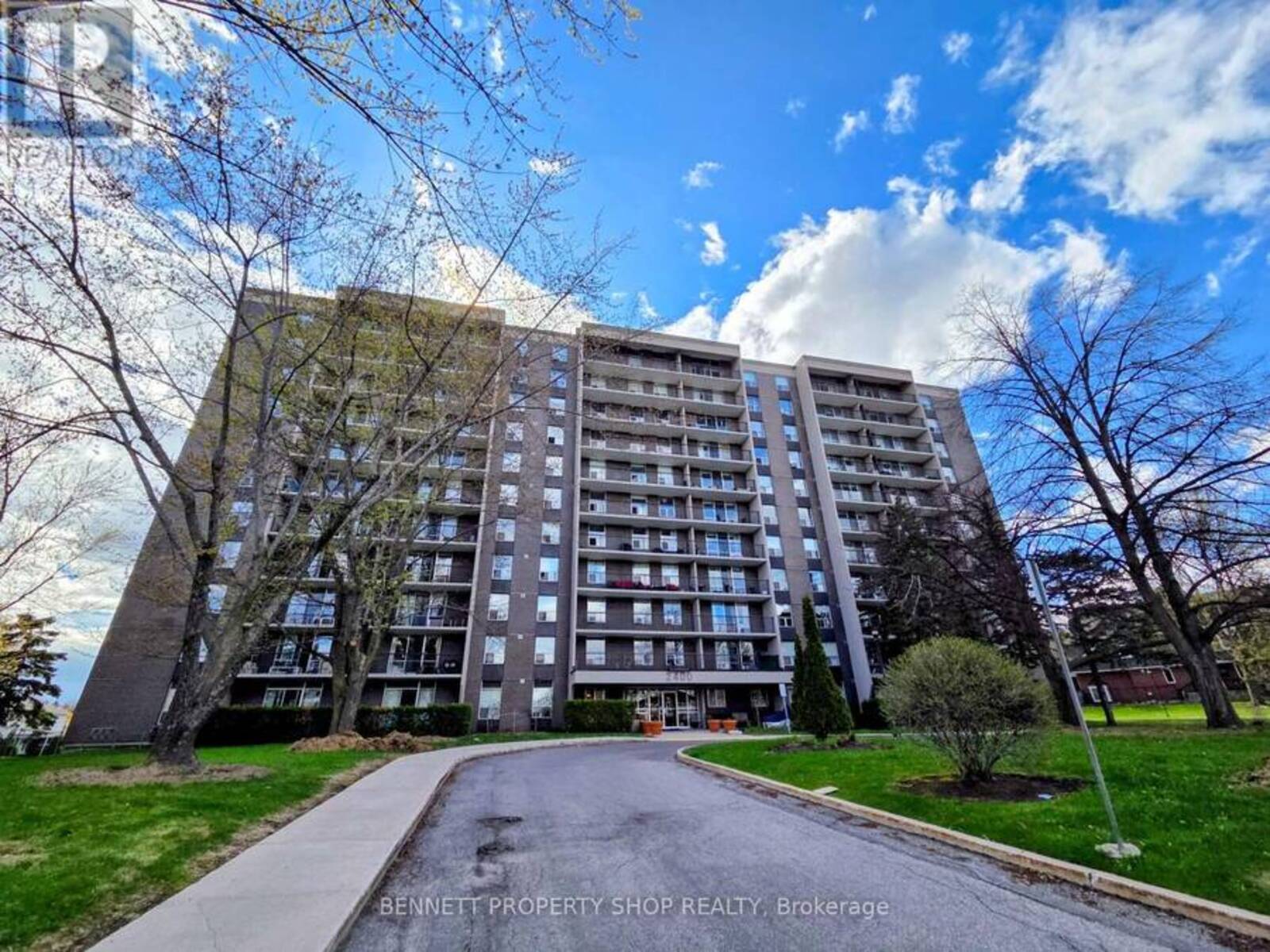 1007 - 2400 VIRGINIA DRIVE, Ottawa, Ontario K1H 8L3