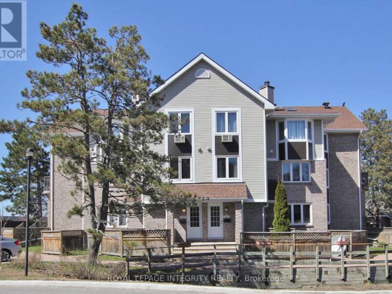 10 - 3 STONEBANK CRESCENT, Ottawa, Ontario K2H 9M2