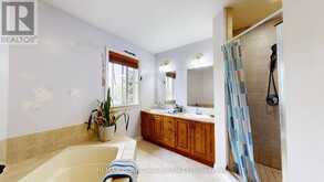 7 MEADOWVIEW DRIVE | North Grenville Ontario | Slide Image Sixteen