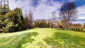 7 MEADOWVIEW DRIVE | North Grenville Ontario | Slide Image Three
