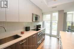 210 - 111 CHAMPAGNE AVENUE | Ottawa Ontario | Slide Image Fifteen
