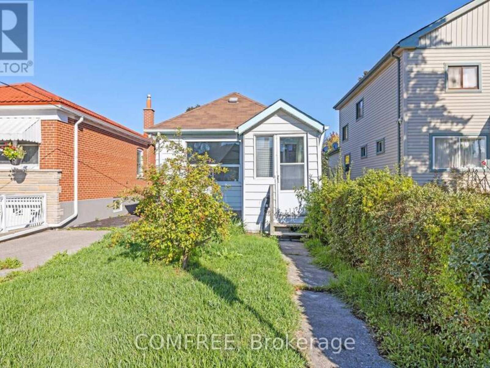 18 GLASGOW AVENUE, Toronto, Ontario M1K 1C1