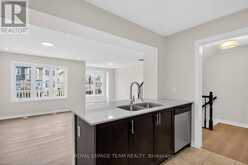 342 SWEET GRASS CIRCLE | Ottawa Ontario | Slide Image Ten