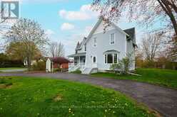 11719 LAKESHORE DRIVE | Morrisburg Ontario | Slide Image Two