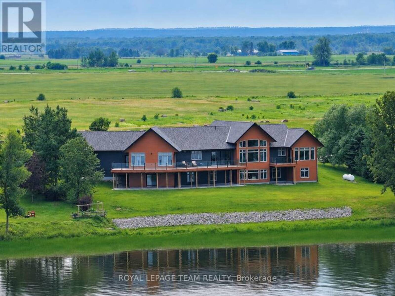 231 FINNERTY ROAD, Cobden, Ontario K0J 1K0
