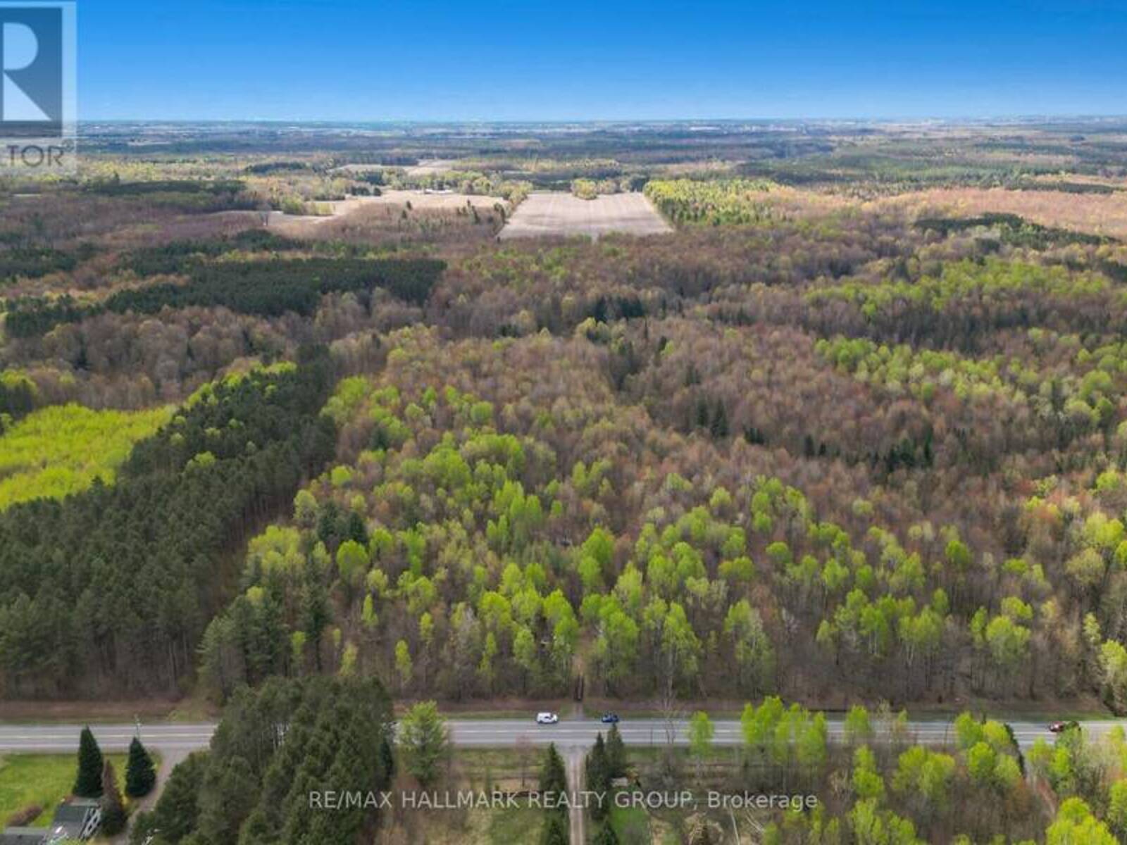 320 CLARENCE CAMBRIDGE ROAD, Russell, Ontario K4R 1E5