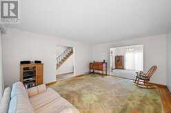 7 CENTREPARK DRIVE | Ottawa Ontario | Slide Image Six