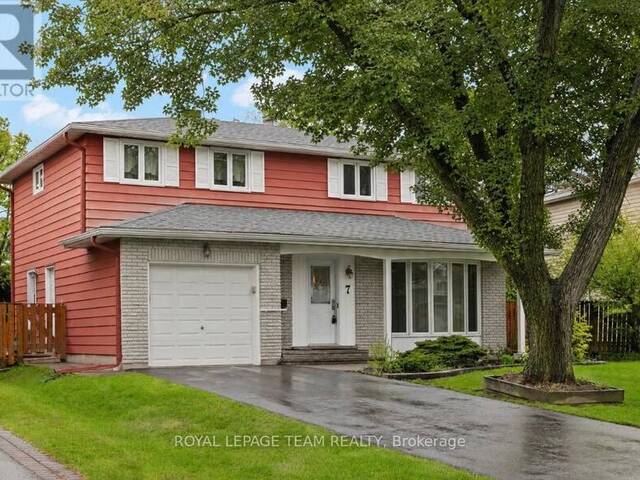 7 CENTREPARK DRIVE Ottawa Ontario, K1B 3C2 - 4 Bedrooms Home For Sale
