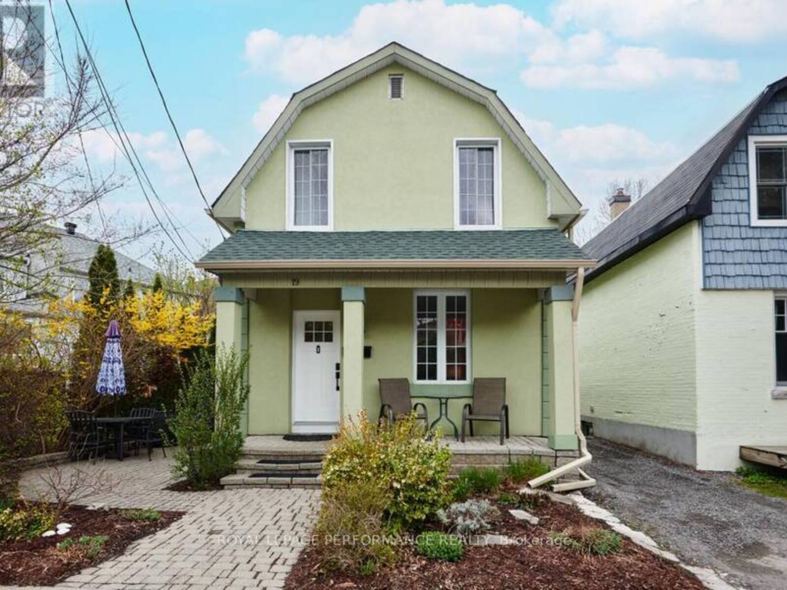 19 WINDSOR AVENUE, Ottawa, Ontario K1S 0W3