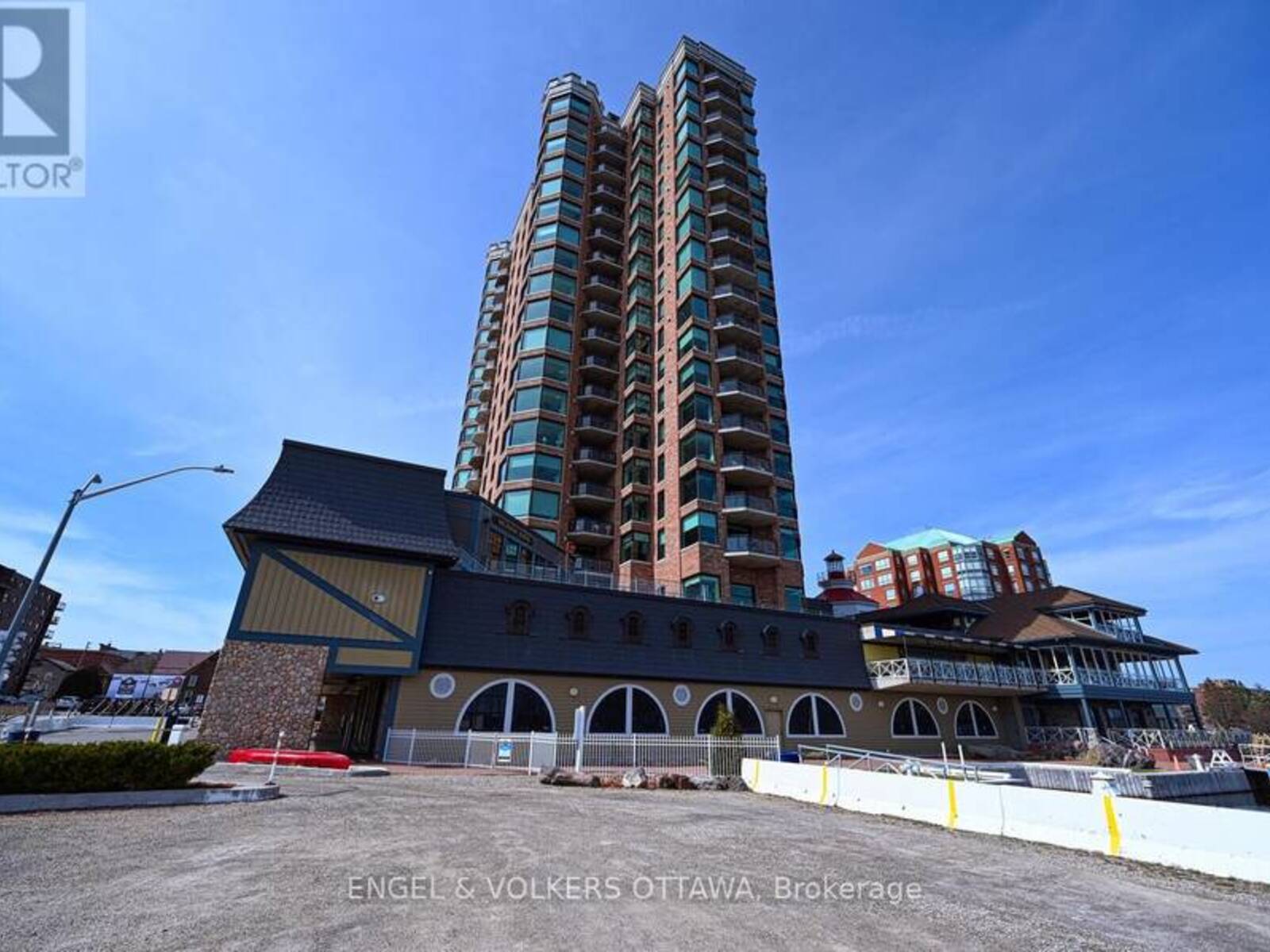 1504 - 15 ST ANDREW STREET, Brockville, Ontario K6V 0B8