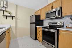 D - 165 CRESTWAY DRIVE | Ottawa Ontario | Slide Image Ten