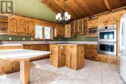 605 BIG RIDEAU NORTH SHORE ROAD | Perth Ontario | Slide Image Nine