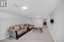 31 BARLYN AVENUE | Ottawa Ontario | Slide Image Thirteen