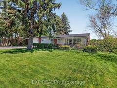 31 BARLYN AVENUE Ottawa Ontario, K2E 5E2