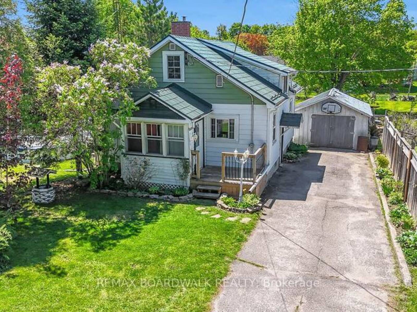 96 YORK STREET, Lanark, Ontario K0G 1K0