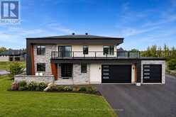 225 SUMMERVIEW TERRACE | Ottawa Ontario | Slide Image Three