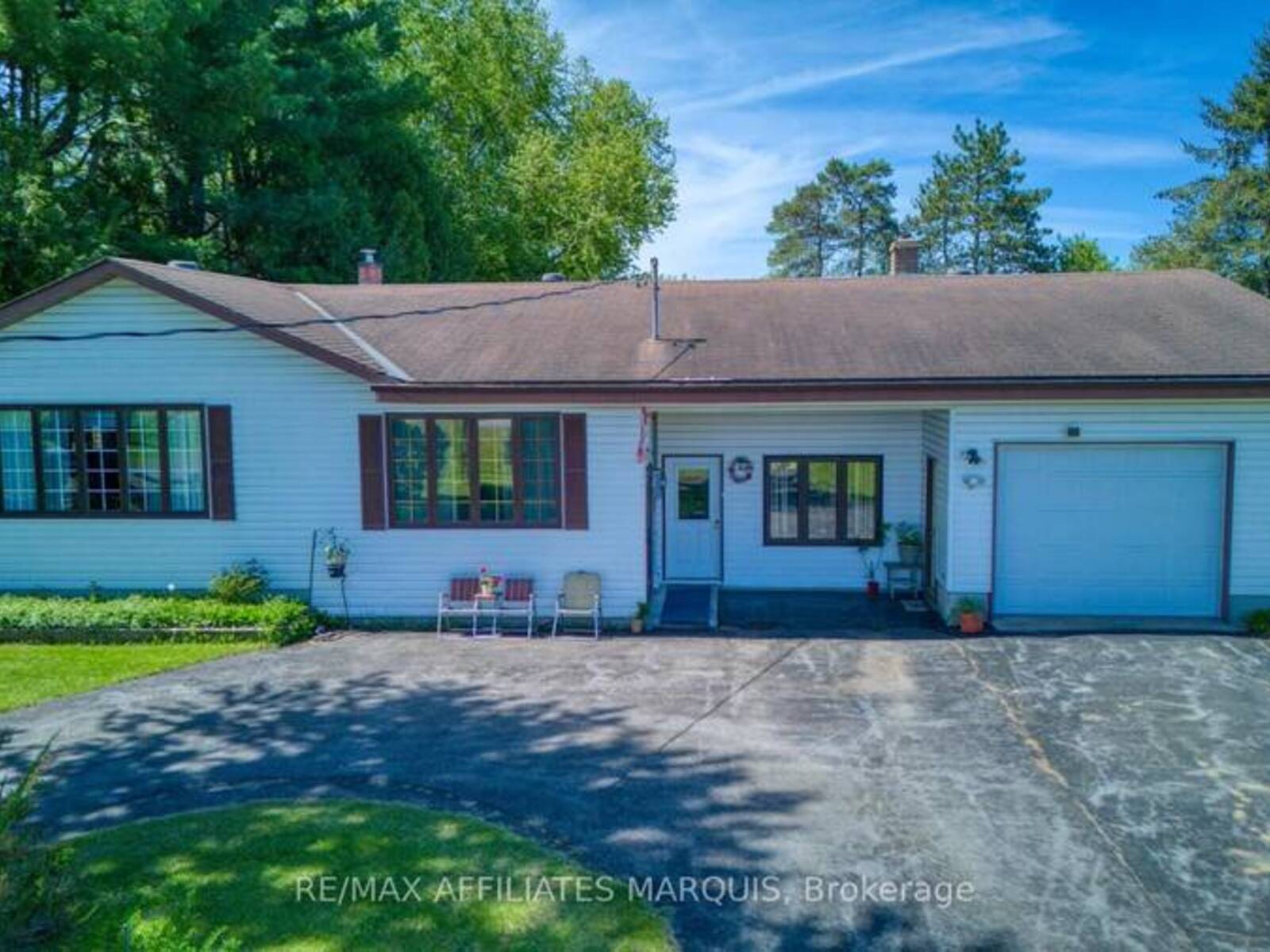 9851 HIGHWAY 42 HIGHWAY, Westport, Ontario K0G 1X0