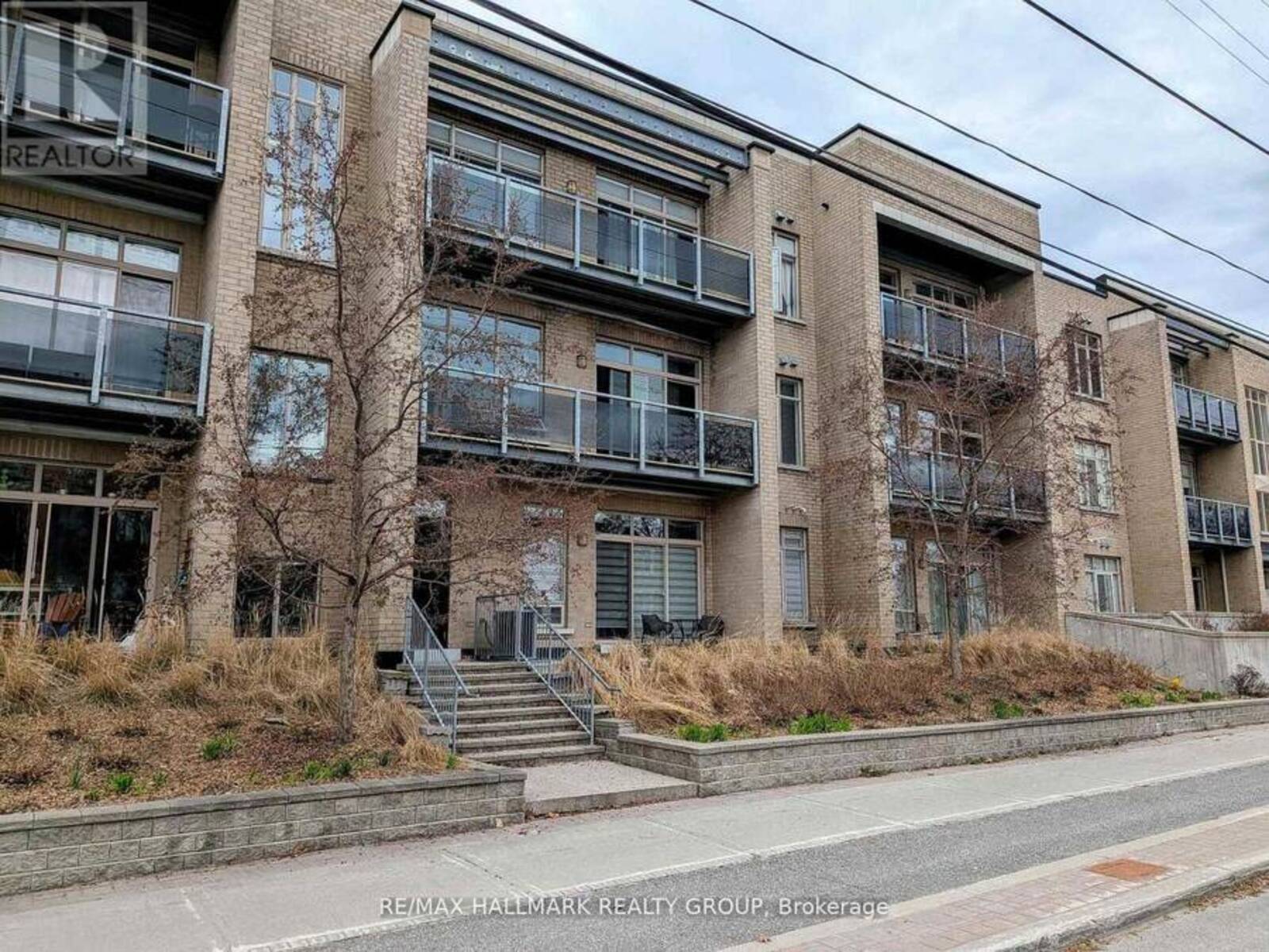 210 - 682 CHURCHILL AVENUE N, Ottawa, Ontario K1Z 5G5