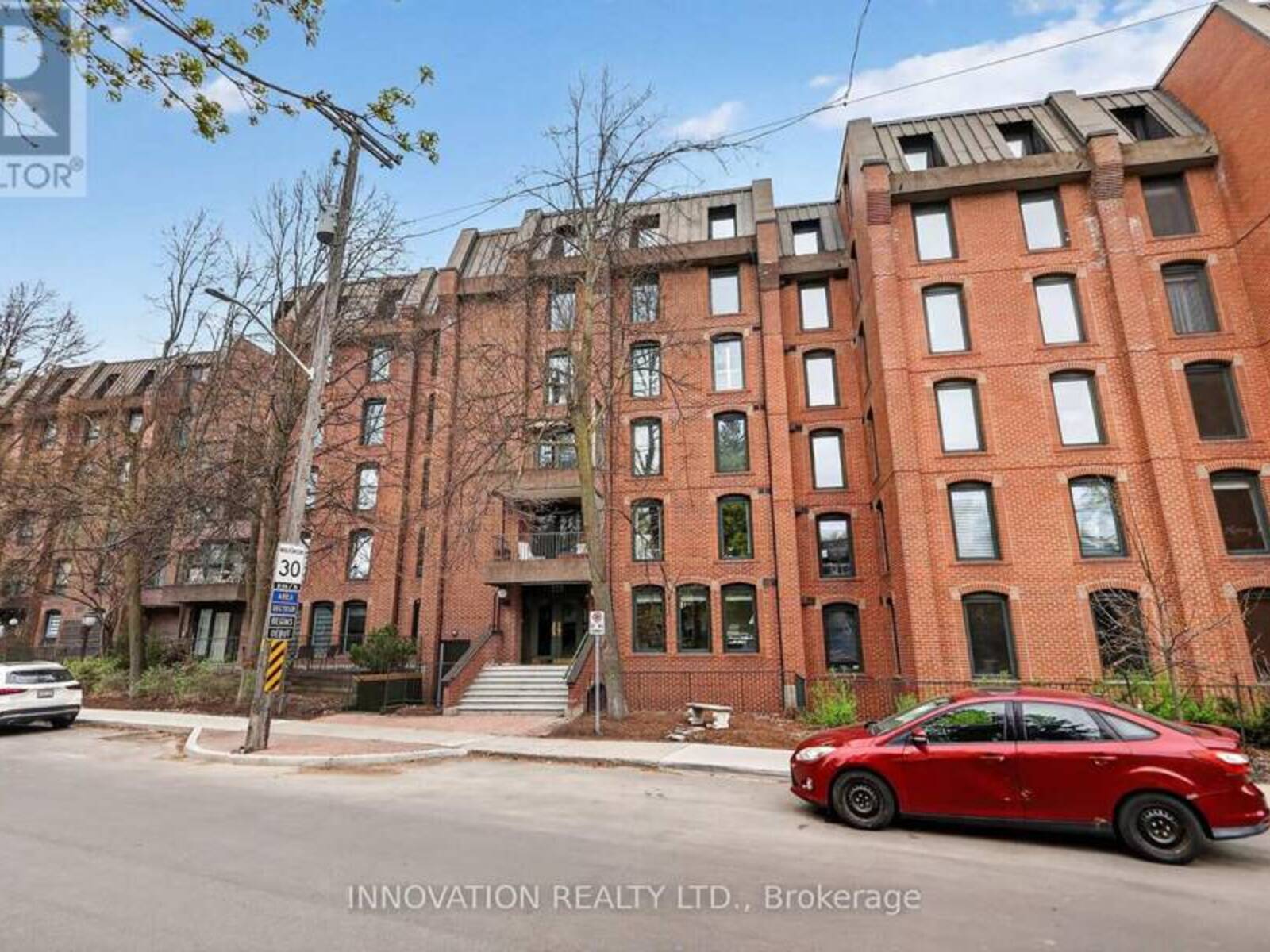 1 - 110 RIDEAU TERRACE, Ottawa, Ontario K1M 0Z2