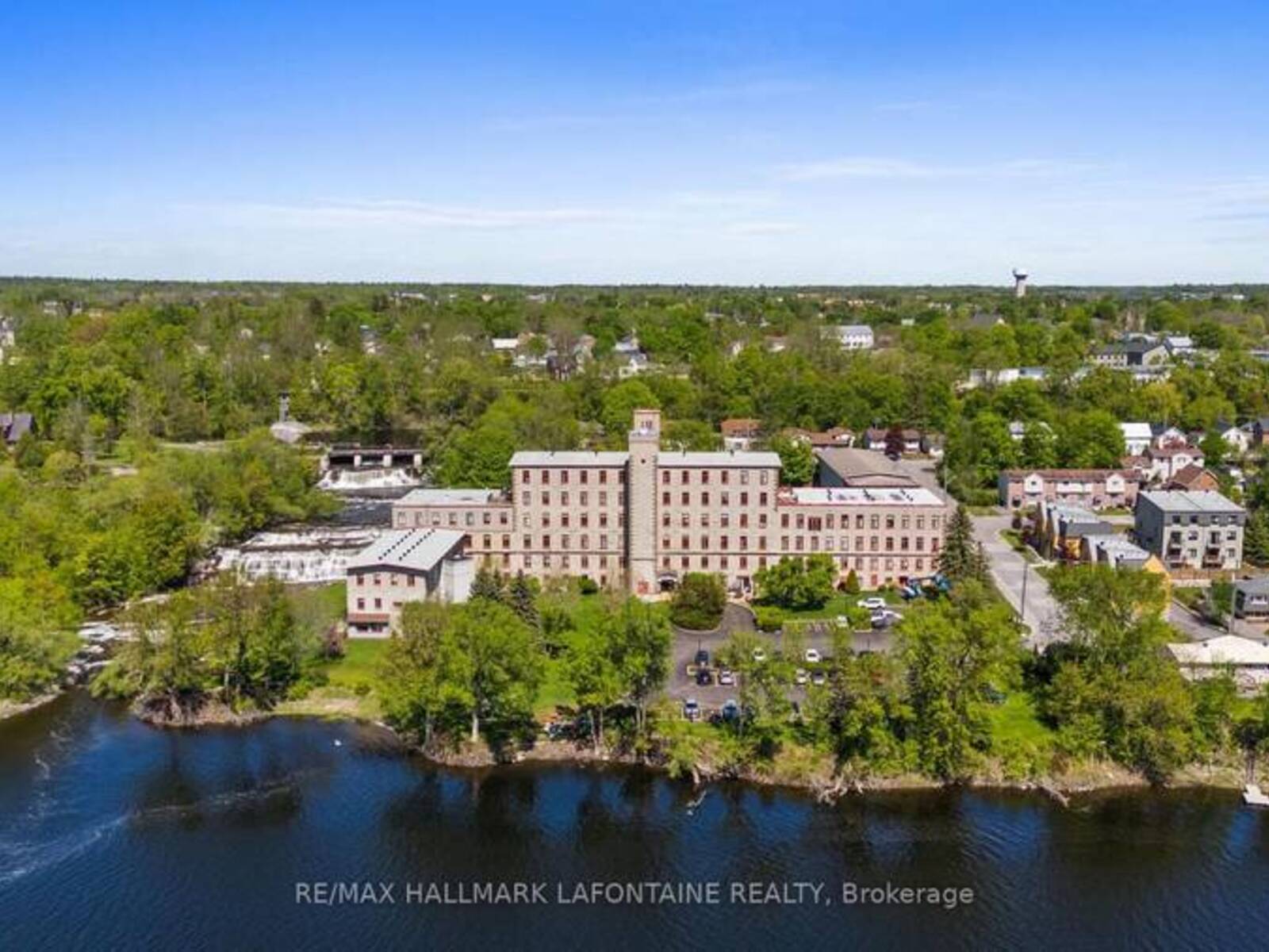 107 - 1 ROSAMOND STREET E, Almonte, Ontario K0A 1A0