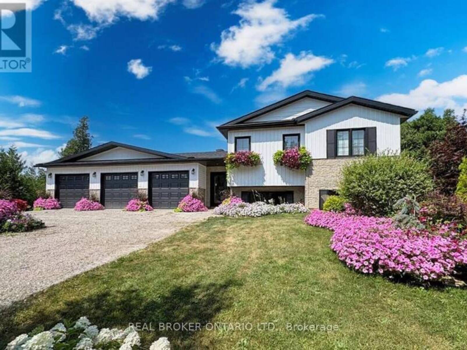 486 CODE DRIVE, Smiths Falls, Ontario K7A 4S6