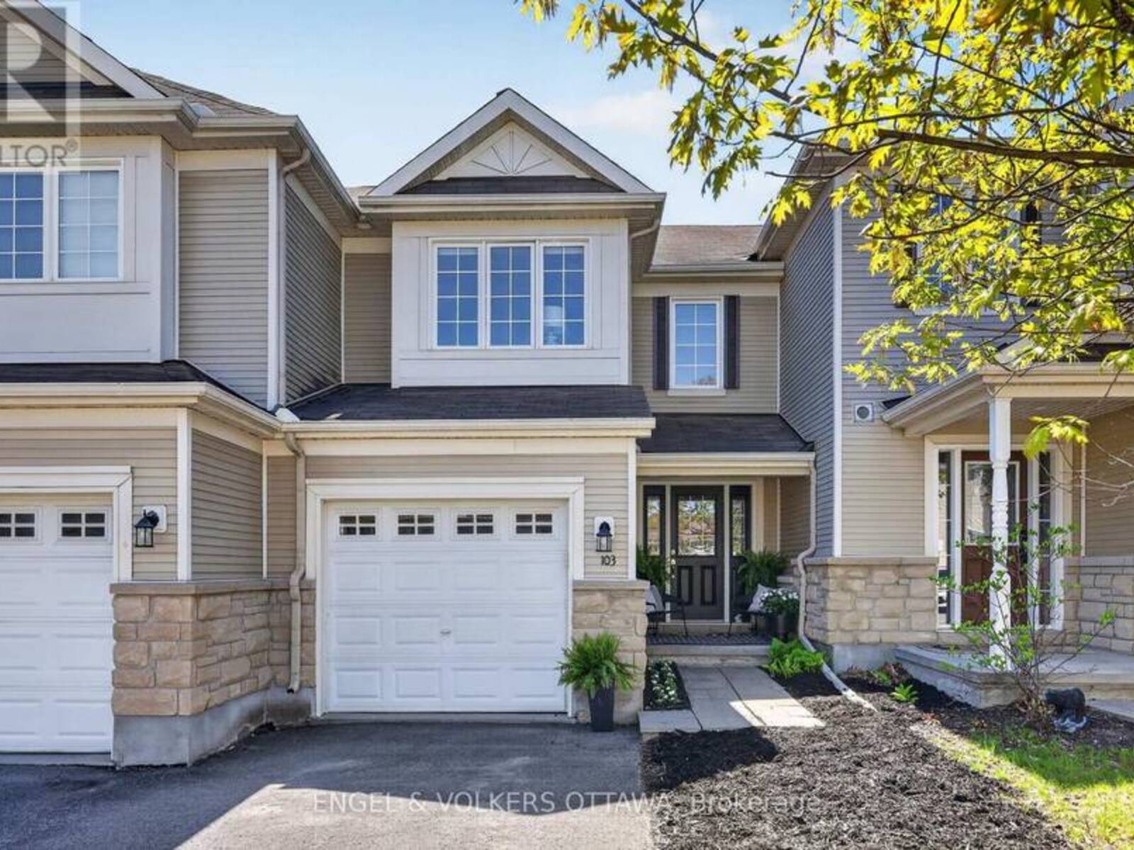 103 GOLDWOOD PRIVATE, Ottawa, Ontario K2J 0P4