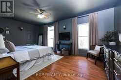 85 SOUTH STREET | Lanark Ontario | Slide Image Thirty