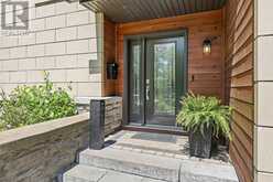 2 FAIRHAVEN WAY | Ottawa Ontario | Slide Image Four