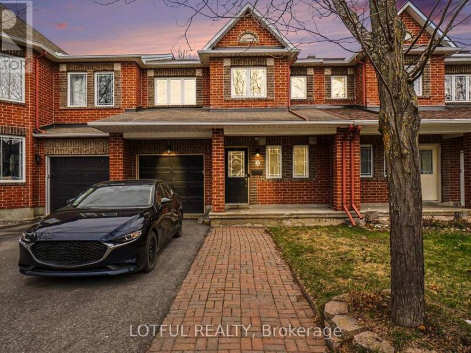 3 COLLINGTON STREET, Ottawa, Ontario K2G 6X5