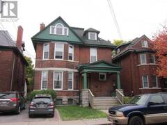 66 DELAWARE AVENUE Ottawa Ontario, K2P 0Z3