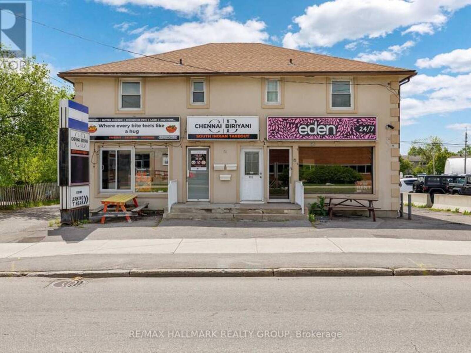 912 ST LAURENT BOULEVARD S, Ottawa, Ontario K1K 3B3