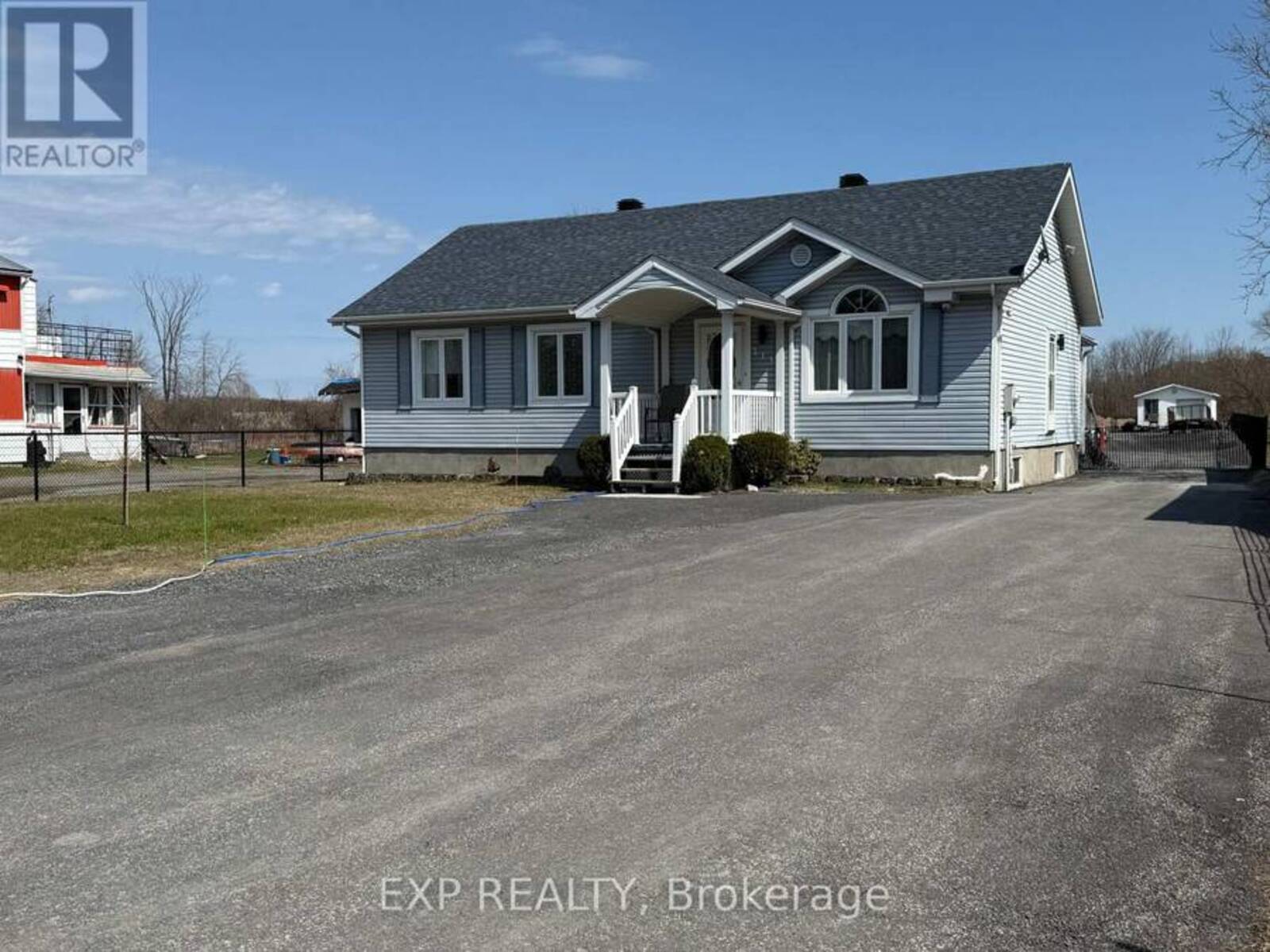 213 LONGUEUIL STREET, L'Orignal, Ontario K0B 1K0