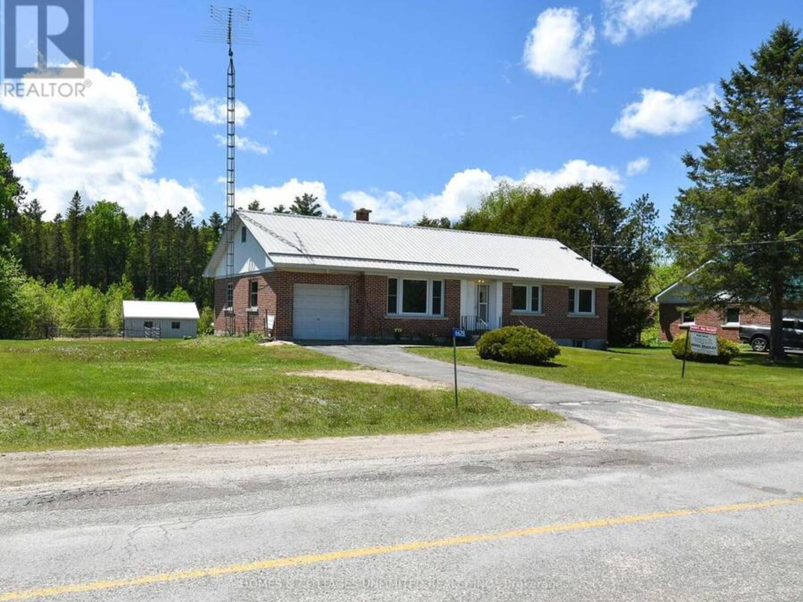 6628 BUCKSHOT LAKE ROAD, North Frontenac, Ontario K0H 2M0