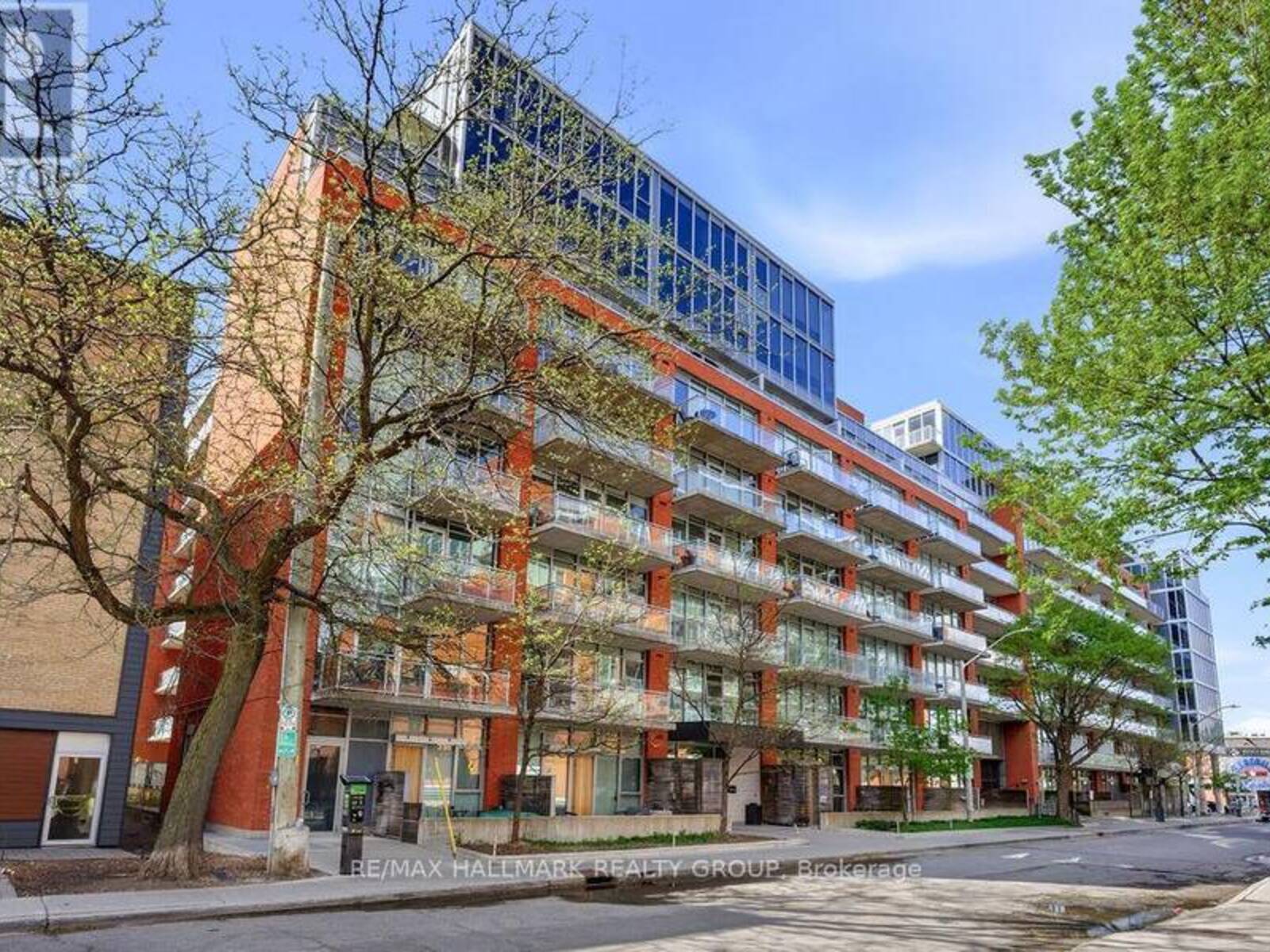 646 - 340 MCLEOD STREET, Ottawa, Ontario K2P 1A4