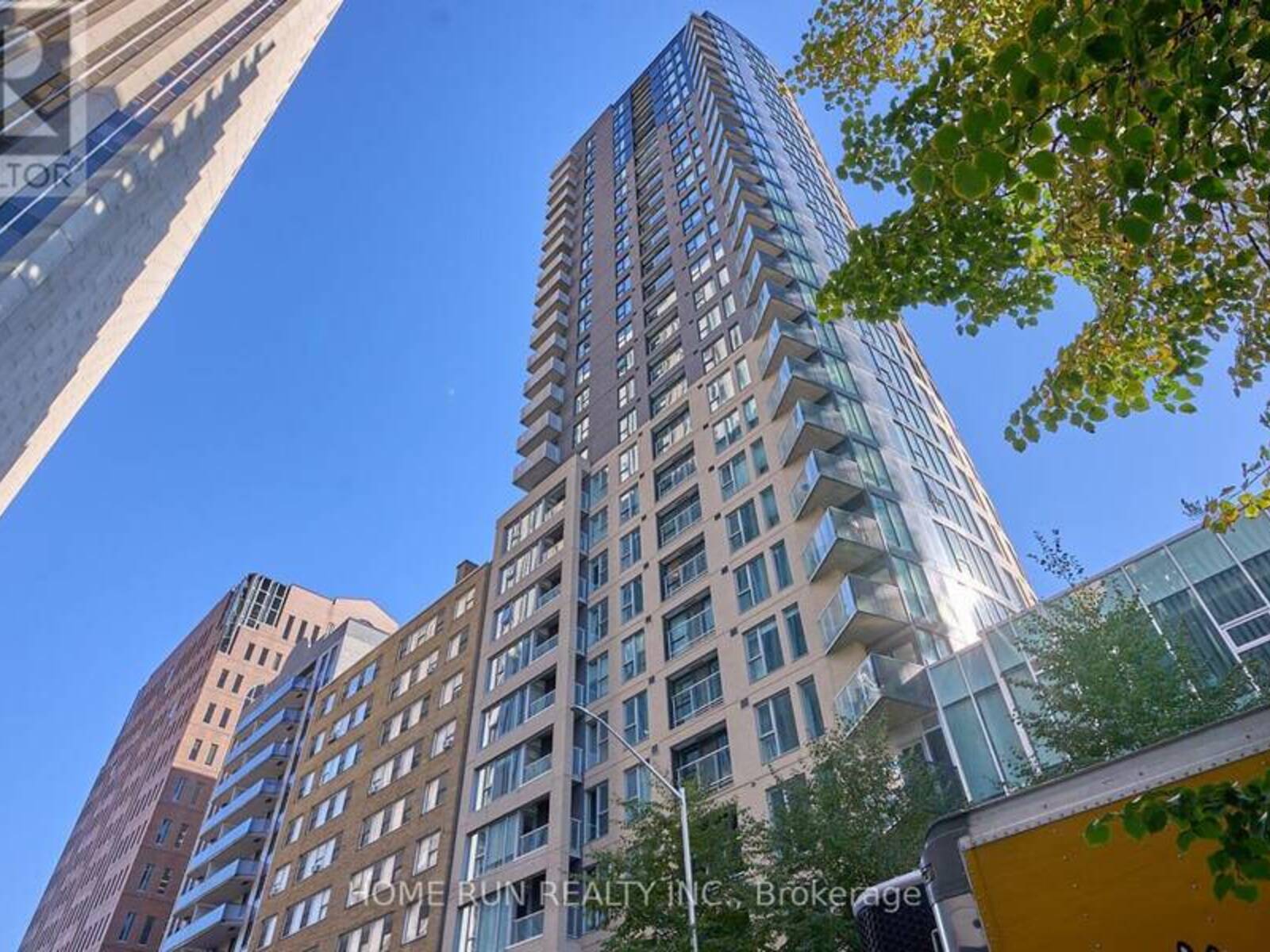 2703 - 40 NEPEAN STREET, Ottawa, Ontario K2P 0X5