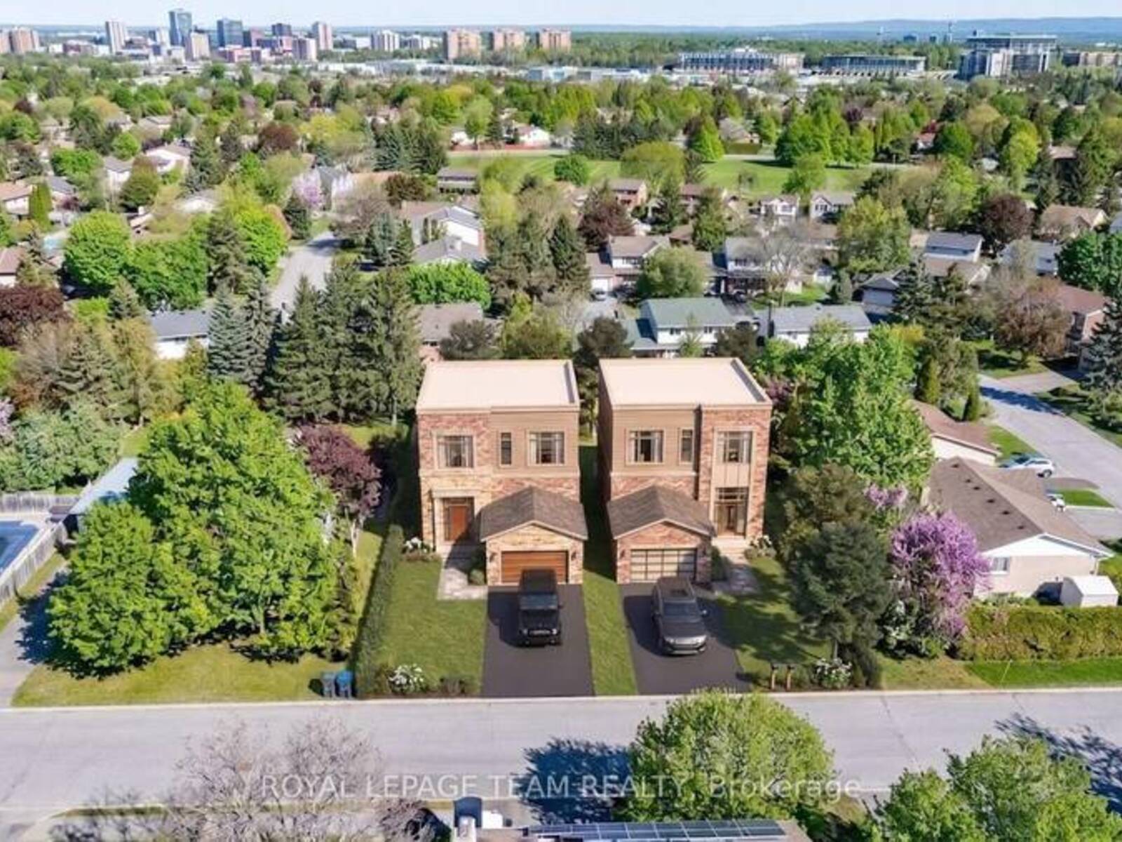 26 MAPLE GROVE ROAD, Ottawa, Ontario K2L 2S8