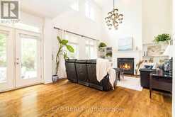 36 OAKBRIAR CRESCENT | Ottawa Ontario | Slide Image Fifteen