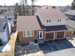 1534 ROSEBELLA AVENUE Ottawa Ontario, K1T 1E8