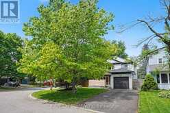 16 LIMA WAY | Ottawa Ontario | Slide Image Three