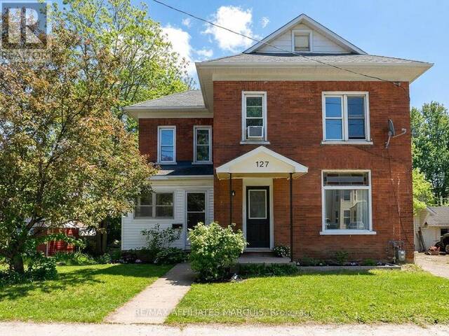 127 BROCKVILLE STREET Smiths Falls Ontario, K7A 3Y7 - 3 Bedrooms Home For Sale