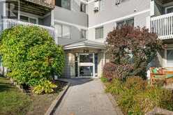 209 - 214 VIEWMOUNT DRIVE | Ottawa Ontario | Slide Image Two