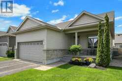 116 ELFIN GROVE | Ottawa Ontario | Slide Image Two