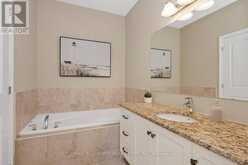 116 ELFIN GROVE | Ottawa Ontario | Slide Image Nineteen