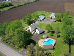 912 EADIE ROAD Russell Ontario, K4R 1E5