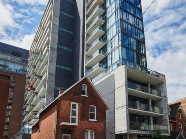 1104 - 224 LYON STREET N Ottawa Ontario, K1R 0C1 - 1 Bedroom Condo For Sale