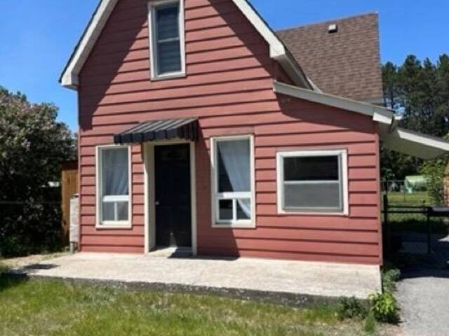 10 NEILSON STREET Arnprior Ontario, K7S 3G2 - 3 Bedrooms Home For Sale