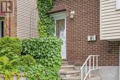 6 GILLESPIE CRESCENT | Ottawa Ontario | Slide Image Four