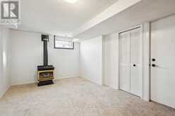 8 GILLESPIE CRESCENT | Ottawa Ontario | Slide Image Forty-two