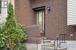 8 GILLESPIE CRESCENT | Ottawa Ontario | Slide Image Four